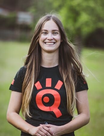 Veronika Batelková - studentka KISK MUNI v Brně, předsedkyně spolku Zvol si info. Její rozhovor proběhne v pondělí 22. 3. od 18:00.