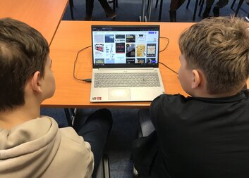 Young Caritas: Svět internetu a tvoření v Canvě